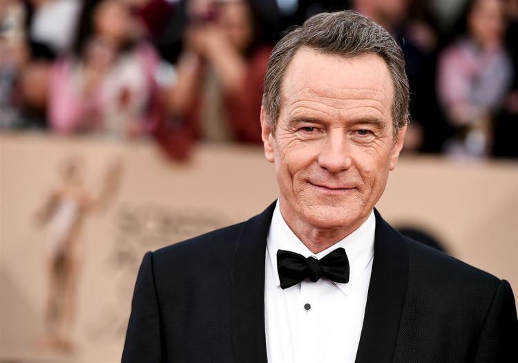 <p>Cranston, "Tat ve koku alma kabiliyetimin bir kısmını kaybettim" dedi. Bunun yanı sıra 64 yaşındkai oyuncu virüs sürecini şu sözlerle anlattı:</p>
<p> </p>