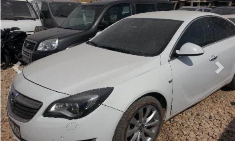 <p><strong>2016 model Opel Insignia</strong><br />
<br />
İhale başlangıç bedeli: 82 bin lira<br />
<br />
Muhammen bedeli: 160 bin lira</p>