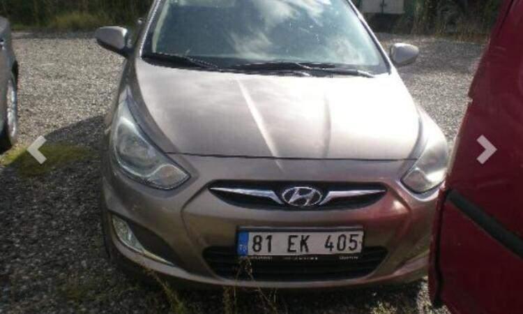 <p><strong> 2012 model Hyundai Accent Blue</strong></p>

<p><br />
İhale başlangıç bedeli: 43 bin 250 lira<br />
<br />
Muhammen bedel 84 bin 500 lira</p>
