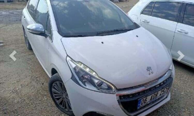 <p><strong>2016 model Peugeot 208</strong><br />
<br />
İhale başlangıç bedeli: 79 bin lira<br />
<br />
Muhammen bedeli: 148 bin lira</p>