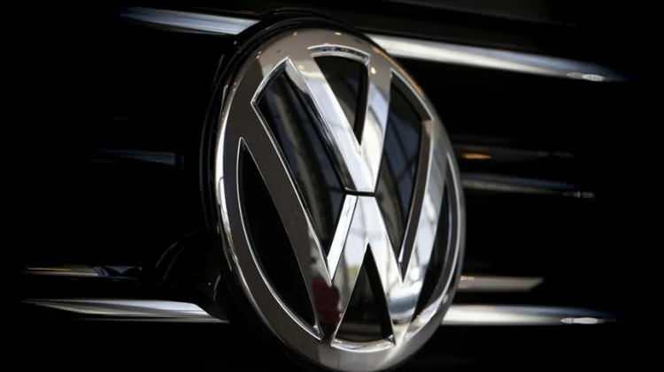 <p>19 bin 662 adet satışla ilk sıra Volkswagen'in oldu. </p>
