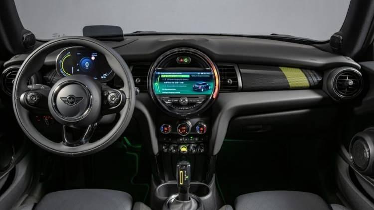<p>MINI Electric 323.613 TL'den başlayan fiyatlarla satılıyor.</p>

<p> </p>

