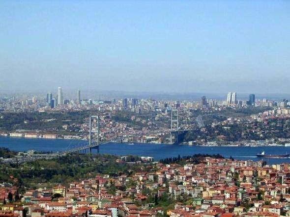 <p>İstanbul 2 kıtada toprağa sahip olan dünyadaki TEK metropoldür.</p>
<p> </p>
