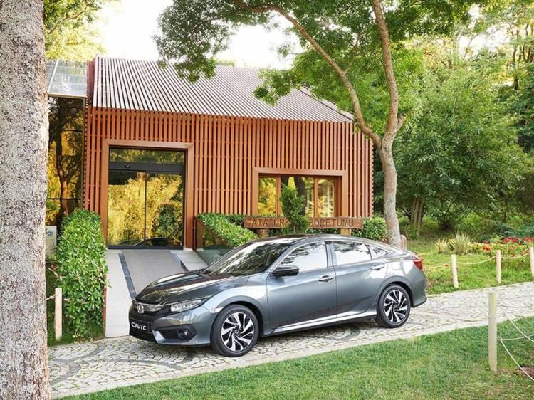 <p>HONDA -&nbsp;18575 adet&nbsp;satıldı</p>

<p>En &ccedil;ok satan modeli Civic Sedan:&nbsp;16597 adet</p>
