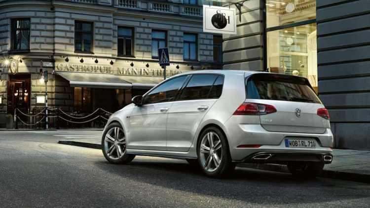 <p>Golf 1.0 TSI 115 PS Manuel Midline Plus </p>
<p>Liste fiyatı 213.400 TL</p>