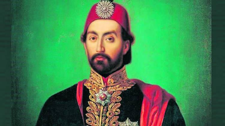 <p>Vefatı sırasında henüz Dolmabahçe Camii'nin inşaatı tamamlanmamıştı. Bu sebeple oğlu Padişah Abdülmecid, camii'yi Bezmialem Valide Sultan Camii adıyla açmış ancak zamanla Dolmabahçe Sarayı'na yakınlığı nedeniyle Dolmabahçe Camii adını almıştır.</p>
<p>Bezmialem Valide Sultan, 2 Mayıs 1853 tarihinde vefat etmiştir.</p>