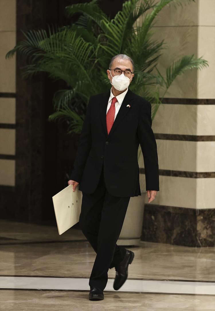 <p>Türkiye Cumhurbaşkanı Recep Tayyip Erdoğan, Japonya'nın Ankara Büyükelçisi Kazuhiro Suzuki'yi ve bazı büyükelçilik mensuplarını kabul etti. </p>

<p> </p>
