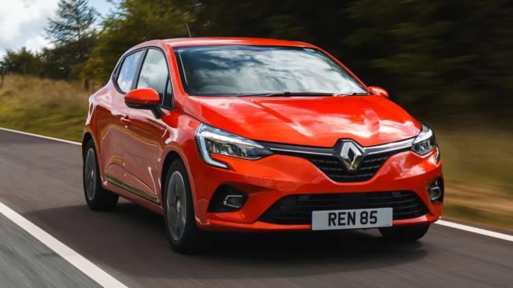 <p><strong>RENAULT CLIO 2020 FİYAT LİSTESİNDE 150 BİN TL'LER GÖRÜLDÜ</strong></p>

<p>Türkiye'de üretim yapan markaların başında gelen Renault en çok tutulan modellerinden Clio da liste fiyatı üzerinden kayda değer indirime gitti. Buna göre 1.0 72 beygir Joy paketi Renault Clio liste fiyatı Aralık ayında 152 bin 900 TL olarak belirlenirken Touch paket x-tronic 100 beygir modeli ise 193 bin 900 TL olarak güncellendi yine Renault Clio da 1.5 dizel 115 beygirlik en dolu paketi liste fiyatı ise 286 bin 900 TL oldu.</p>
