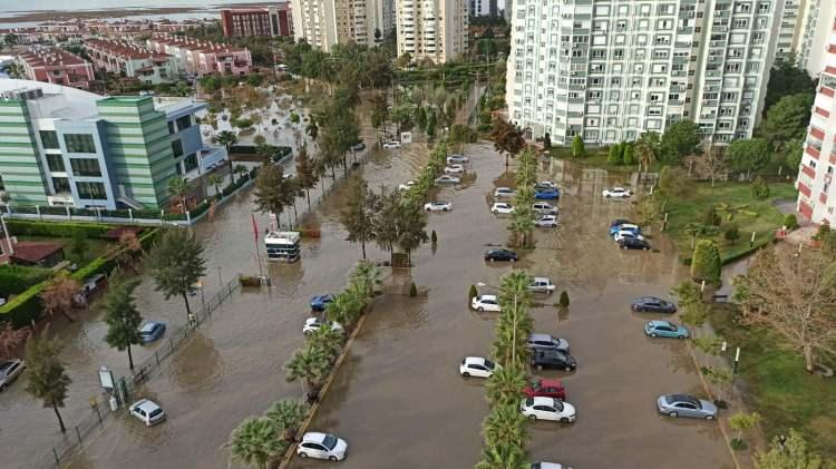 İzmir'deki sel felaketinden acı haber geldi! Vatandaşlar isyan etti...