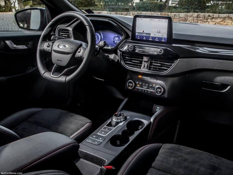 <p>Ford Kuga ST-Line SUV 2.5L 225PS Otomatik Benzin/Elektrik (Şarjedilebilir Hibrit) 1.149.000 TL</p>
<p> </p>