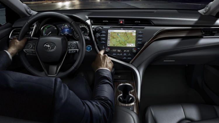 <p>Camry Hybrid 2.5 Hybrid Passion e-CVT - 935.550 TL</p>