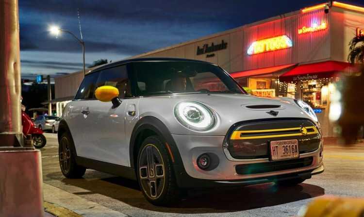 <p><strong>MINI</strong></p>
<p>MINI COOPER SE Otomatik Elektrik Cooper / 184 - 385.993 TL</p>