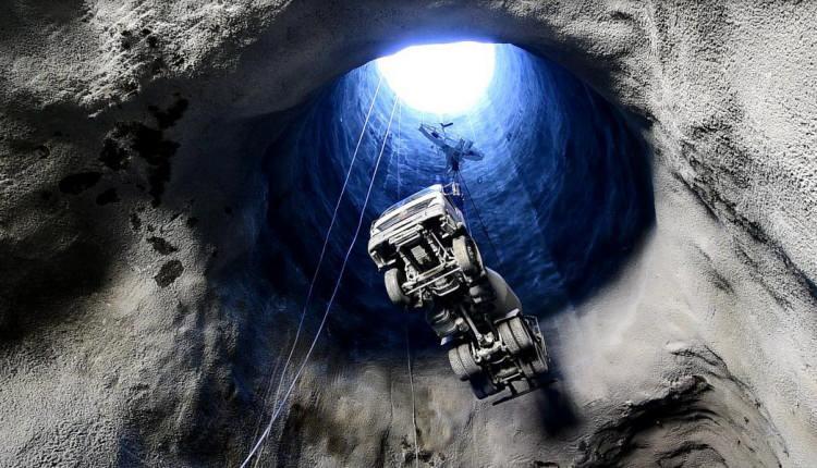<p>275 metre gövde yüksekliği ile Türkiye’nin en yüksek, dünyanın ise 'çift eğrilikli ince kemer baraj tipi' kategorisinde 3’üncü en yüksek barajı olacak Yusufeli Barajı’nda, 558 megavat kurulu güce sahip santral ile 2,5 milyon insanın elektrik ihtiyacı karşılanabilecek. </p>