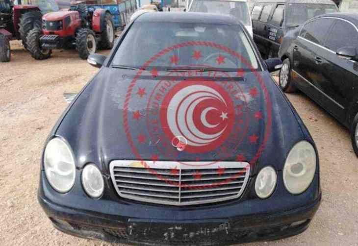 <p>2002 MODEL MERCEDES E 220 CDI OTOMOBİL/<strong> İhale fiyatı: 150 bin TL</strong></p>