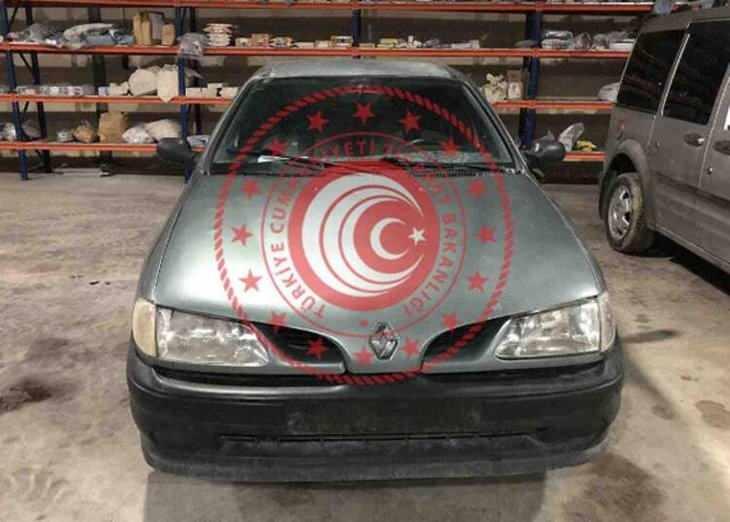 <p>1998 RENAULT MEGANE OTOMOBİL/ <strong>İhale fiyatı: 24 bin TL</strong></p>