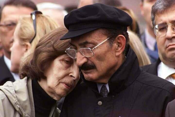<p>2020 yılında siyaset dünyasının kaybettiği ilk isim, eski Başbakanlardan Bülent Ecevit'in eşi, Demokratik Sol Partinin (DSP) kurucusu ve ilk genel başkanı Rahşan Ecevit oldu.</p>
