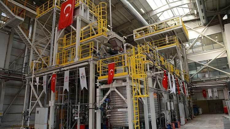 <p>Sözlerime burada son verirken bu büyük projelerin hayata geçmesine öncülük eden Sayın Cumhurbaşkanımıza, Eti Maden Genel Müdürümüze, yöneticilerimize, projeyi geliştiren Ar-Ge ekibimize, mühendis ve işçi kardeşlerimize milletimiz adına şükranlarımı sunuyorum. Tesisimiz ülkemize ve milletimize hayırlı, uğurlu olsun."</p>

<ul>
</ul>
