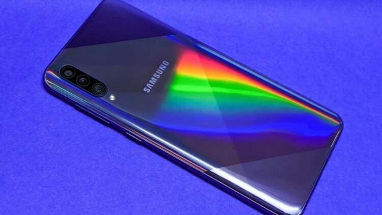 <p>Galaxy A30s<br />
<br />
Güncelleme alacak<br />
<br />
Tarih: Ağustos 2021</p>
