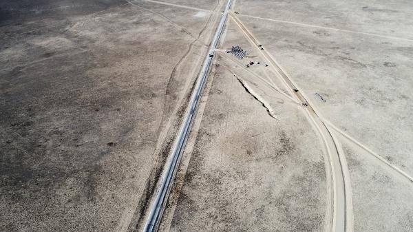 <p>Mahallemiz çevresinde irili ufaklı obruklar meydana gelmişti. Son zamanlarda da obruk oluşumu bölgede arttı. Yıllar önce oluşan obruklar da var; ancak bu kadar büyük bir obruk görmedik.</p>