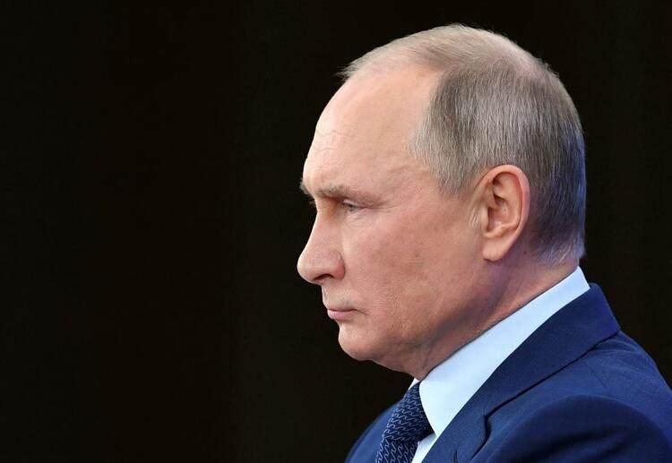 <p>Rus Devlet Başkanı Vladimir Putin'den 2007'de Rus Dostluk Nişanı alan Blake, "Mutlu ve şanslı bir insanım" demişti.</p>

<p> </p>
