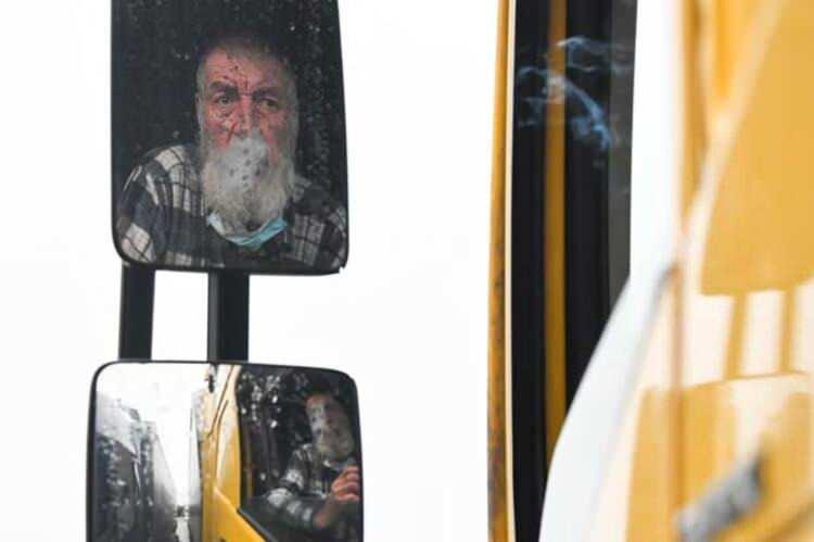 <p>Başkent Londra'daki bazı Yoğun Bakım &Uuml;niteleri, Yorkshire'daki b&uuml;y&uuml;k hastanelere bazı hastaları kabul edip etmeyeceklerini sordu.</p>
