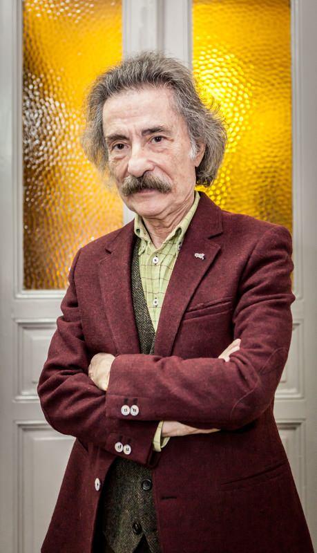 <p><span style="color:#800080"><strong>TİMUR SELÇUK</strong></span></p>