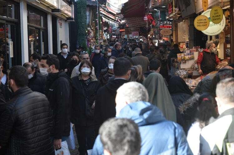 <p>Yeni yılda inşallah öncelikle şu salgın belasından kurtuluruz ve deprem felaketi olmaz. En büyük dilleğimiz bu."</p>

<ul>
</ul>
