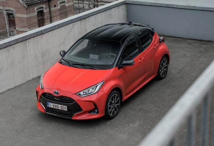 <p>TOYOTA<br />
YARIS 1.5 Hybrid Dream e-CVT<br />
<br />
299.300 TL</p>
