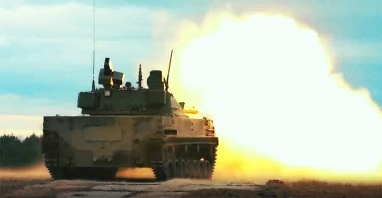 <p>Rusya'nın yeni muharebe tankı Sprut-SDM1'nın ateş gücü yine Rus üretimi T-90 tanklarıyla karşılaştırılıyor. Tank aralarında füzelerin de bulunduğu 40 silah taşıyabiliyor.</p>

<ul>
</ul>
