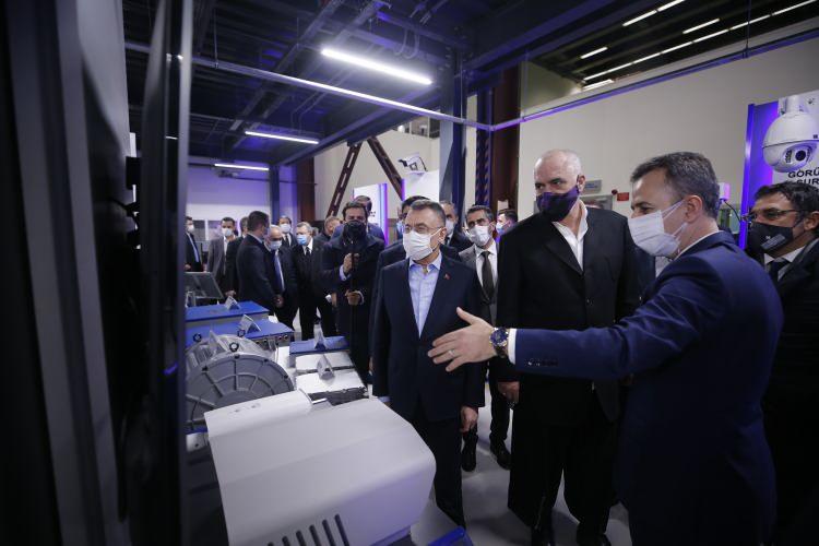 T&uuml;rk silahlarına hayran kaldı: T&uuml;rk teknolojisi &ccedil;ok etkileyici