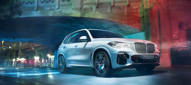 <p>108 bin 63 adetle BMW,</p>