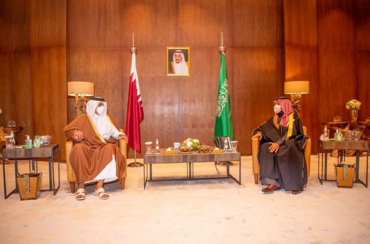 <p>Suudi Arabistan Veliaht Prensi Muhammed bin Selman, Katar Emiri Şeyh Tamim bin Hamad Al Sani ile görüştü.</p>