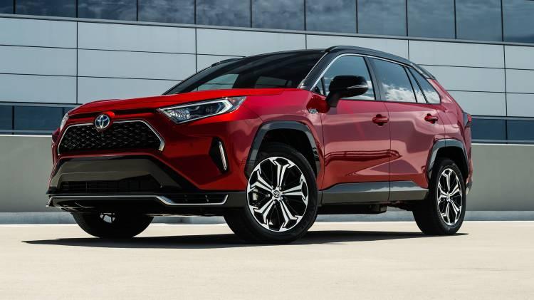 <p>Toyota RAV4 Hybrid’in Flame versiyonu ise <strong>607.850 TL</strong>’lik fiyatıyla satışta olacak.</p>
