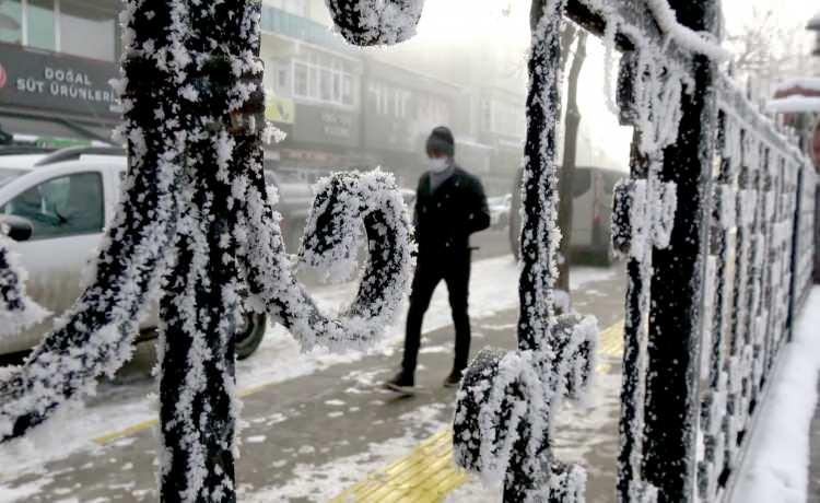 Son dakika Meteoroloji'den İstanbul için dikkat çeken kar açıklaması! Peş peşe uyarılar...