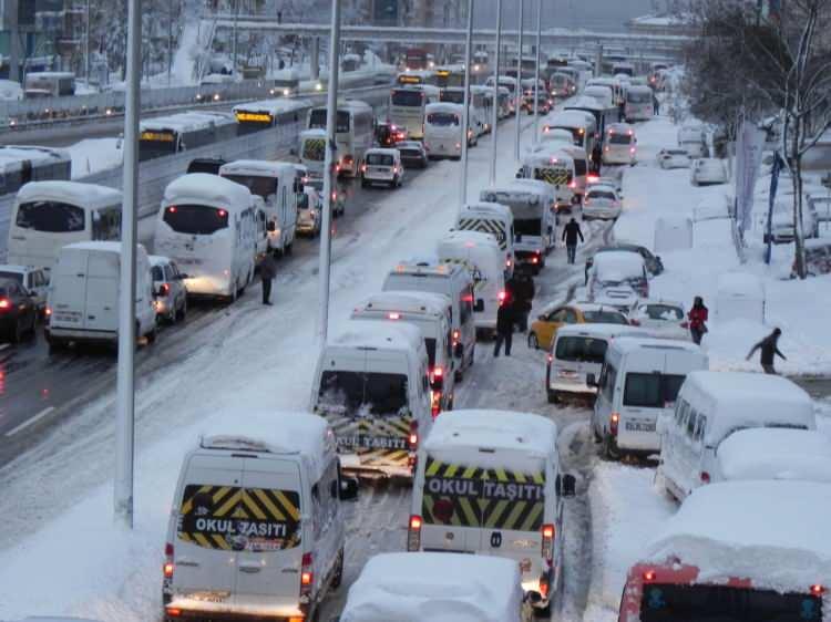 Son dakika Meteoroloji'den İstanbul için dikkat çeken kar açıklaması! Peş peşe uyarılar...