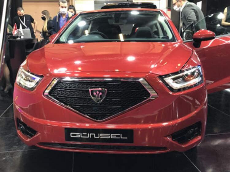 <p>Elektrikli otomobiller dünya otomotiv piyasasındaki ağırlığını her geçen yıl artırıyor. 2018'de dünyada satılan elektrikli otomobil sayısı 2 milyon adetti. 2025’te 10 milyona ulaşması beklenen elektrikli otomobil satışlarının 2030’da 28 milyon, 2040’ta ise 56 milyon adede ulaşacağı öngörülüyor. 2040’ta otomotiv piyasanın yüzde 57’sini elektrikli otomobiller ele geçirecek.</p>
<ul>
</ul>