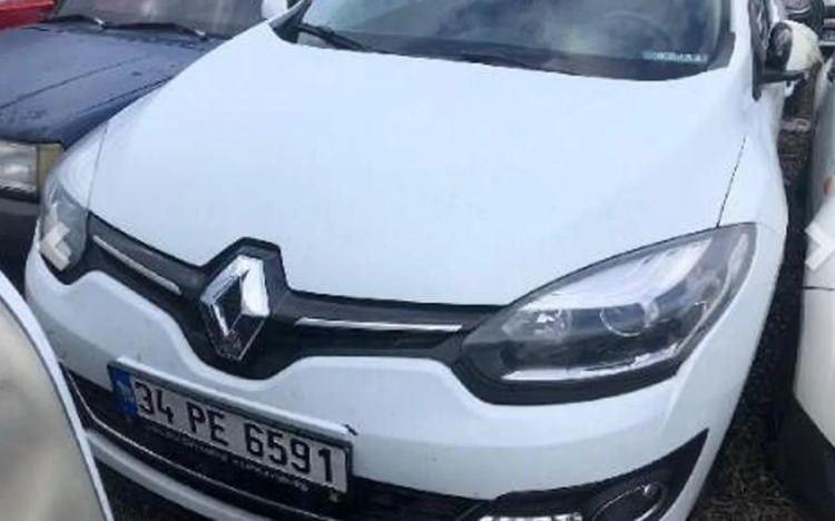 <p><strong>İşte satışa çıkan bazı otomobiller:</strong></p>

<p>2016 model Renault Megane dizel<br />
İhale başlangıç bedeli: 52 bin lira<br />
Muhammen bedeli: 100 bin lira</p>
