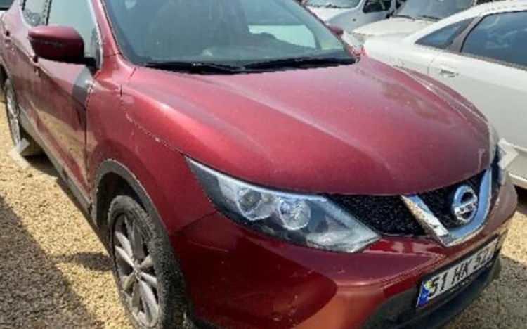<p><strong>2016 model Nissan Qashqai benzinli</strong><br />
İhale başlangıç bedeli: 95 bin 500 lira<br />
Muhammen bedeli: 185 bin lira</p>
