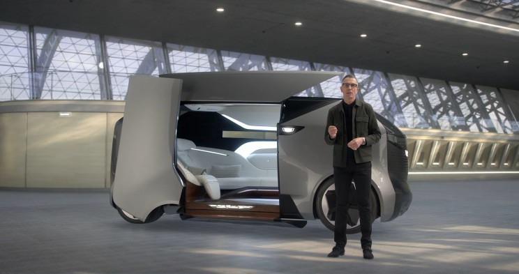 <p>General Motors, CES sunumunda, mevcut Cadillac markasının sevilen lüksünü ve kişiliğini alıp bunu geleceğe taşımak istediğini açıkça belirtti. Otomotiv şirketi, sanal açılış konuşması sırasında Halo sürücüsüz otomobil konseptini sergiledi.</p>
