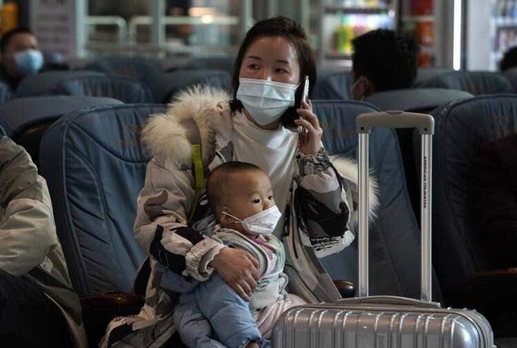 <p>&Ccedil;in'in yeni enfeksiyon dalgası, y&uuml;z milyonlarca insanın tipik olarak memleketlerine seyahat ettiği &ouml;n&uuml;m&uuml;zdeki ay Ay Yeni Yılı tatilinden &ouml;nce geliyor.</p>

<p>&nbsp;</p>
