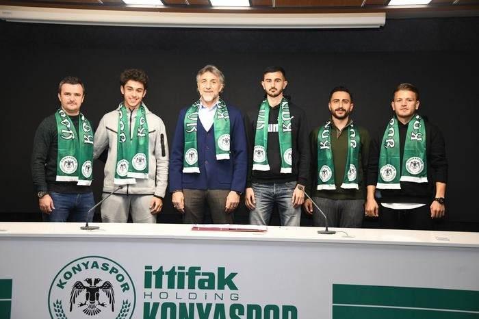 <p>İsmail Güven - Doğan Can Gölpek - Emre Kartal - KONYASPOR</p>
