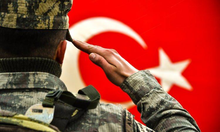 <p>Türkiye’nin Asya, Afrika ve Avrupa olmak üzere üç kıtada 10’dan fazla ülkede askeri varlığı bulunuyor. Peki, hangi ülkelerde hangi amaçla Türk askeri görev yapıyor?</p>
