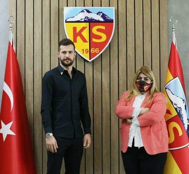 <p>UĞUR DEMİROK</p>

<p><strong>Yeni Takımı:</strong> Kayserispor<br />
<strong>Eski Takımı:</strong> Konyaspor</p>
