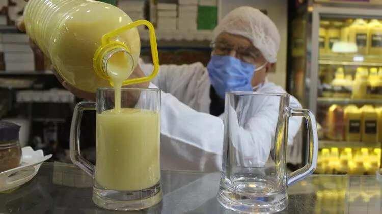 <p>Ürettiğimiz bozaları TÜBİTAK'a tahlile gönderdik. Bozada yüksek miktarda çinko bulunuyor. Bunun yanında B12 ve B7 vitamini, folik asit olduğu çıktı" şeklinde konuştu.</p>
<ul>
</ul>