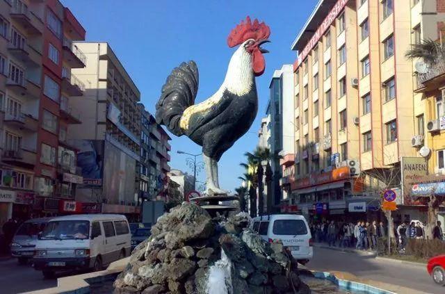 <p><strong>Denizli 2020 nüfusu</strong><br />
<br />
1 milyon 040 bin 915 kişi.</p>

<p>Geçen yıla göre;<br />
<br />
3 bin 707 kişi arttı.</p>
