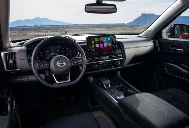 <p>Aracın iç kısmında ise 9.0 inç'lik bir orta konsol ekranı, 12.3 inç'lik bir dijital gösterge paneli ve bir de 10.8 inç'lik bir head-up display yer alıyor.</p>