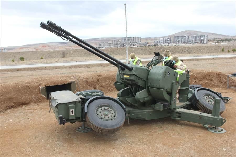 <p>11 Ocak tarihinde başladıkları eğitimlerini başarıyla tamamlayan Libyalı askerler, 31 Ocak 2021 tarihinde Konya’dan ülkelerine uğurlandı" denildi.</p>
