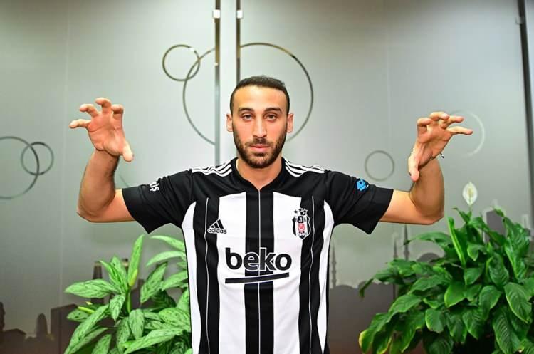 <p>CENK TOSUN<br />
<br />
<strong>Yeni Takımı:</strong> Beşiktaş<br />
<strong>Eski Takımı:</strong> Everton</p>