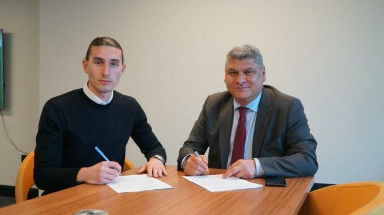 <p>EKREM KILIÇARSLAN</p>
<p>Yeni Takımı: Hatayspor<br />
Eski Takımı: Eskişehirspor</p>