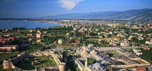 <p><strong>Hatay 2020 nüfusu</strong><br />
<br />
1 milyon 659 bin 320 kişi.</p>
<p>Geçen yıla göre;<br />
<br />
30 bin 426 kişi arttı.</p>